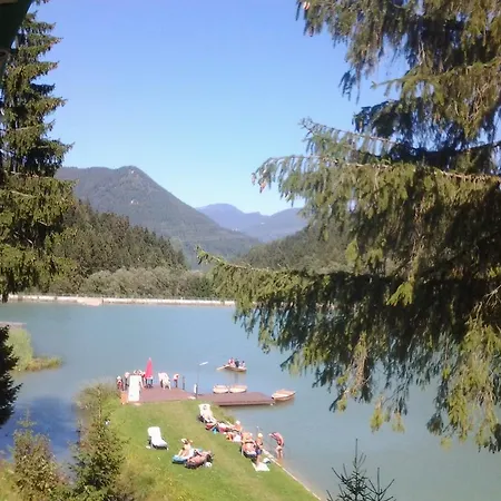 FATRAPARK 1 U SOVIČKY štúdio, kuchynka, kúpeľňa,s balkónom grátis parkovanie v podzemnej garáži Apartmán *