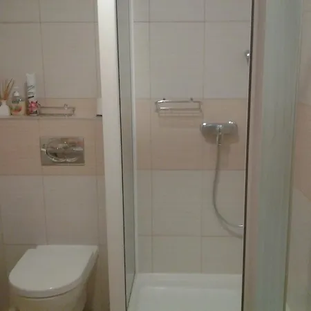 FATRAPARK 1 U SOVIČKY štúdio, kuchynka, kúpeľňa,s balkónom grátis parkovanie v podzemnej garáži Apartmán Ruzomberok