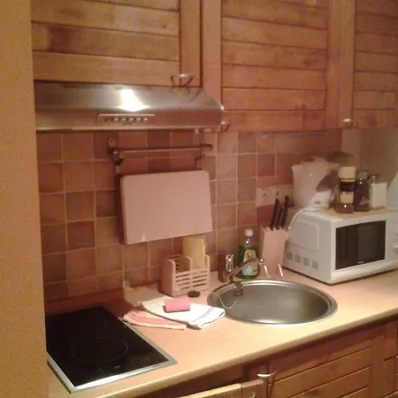 Apartmán FATRAPARK 1 U SOVIČKY štúdio, kuchynka, kúpeľňa,s balkónom grátis parkovanie v podzemnej garáži