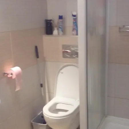 FATRAPARK 1 U SOVIČKY štúdio, kuchynka, kúpeľňa,s balkónom grátis parkovanie v podzemnej garáži * Ruzomberok