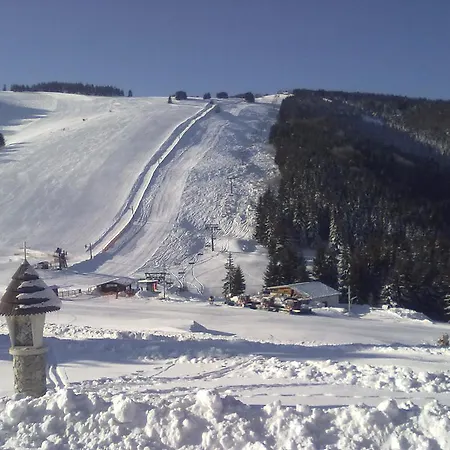 FATRAPARK 1 U SOVIČKY štúdio, kuchynka, kúpeľňa,s balkónom grátis parkovanie v podzemnej garáži Apartmán